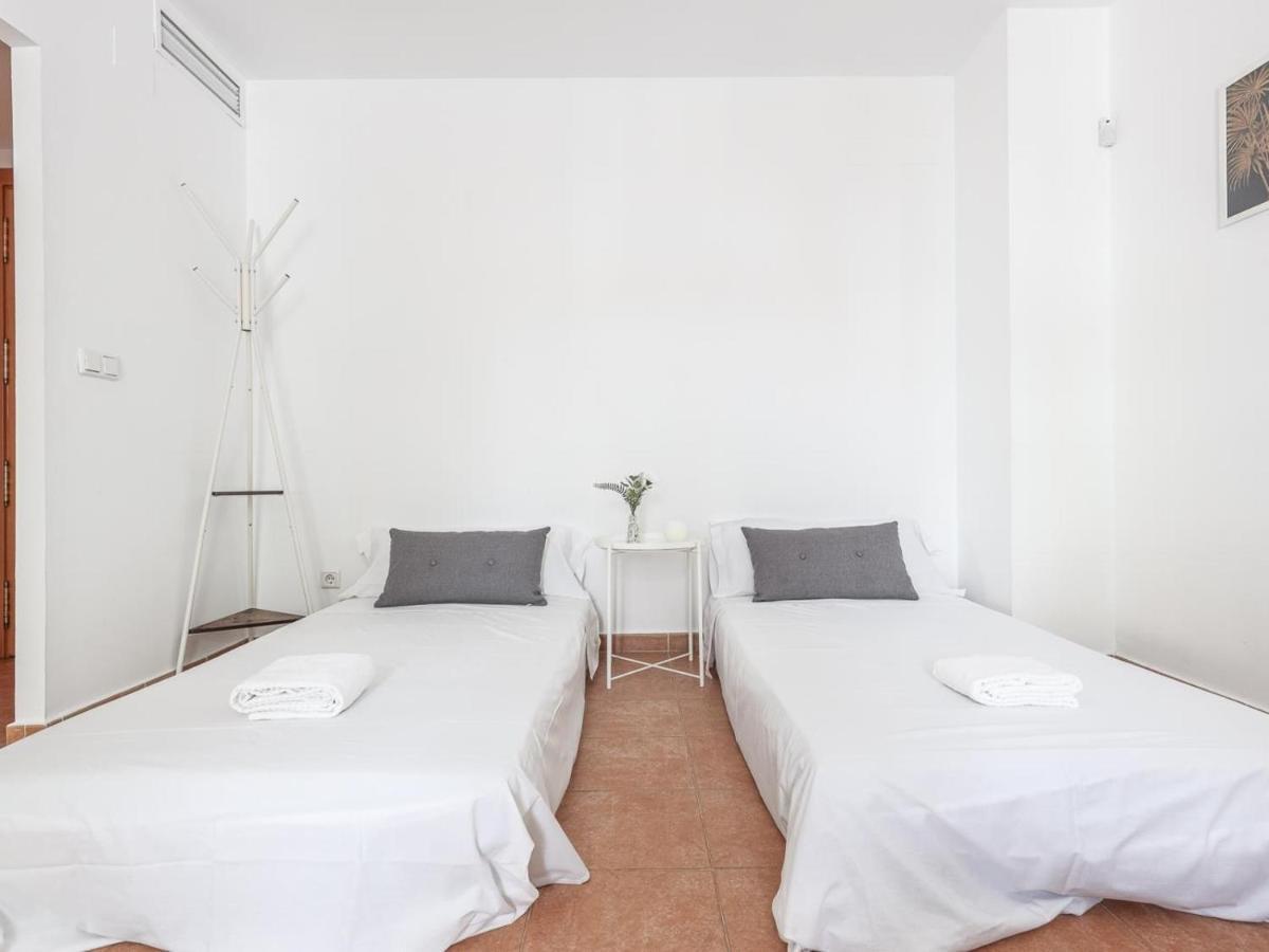 Algaba Pisc Planta Baja D Apartment La Algaba Ngoại thất bức ảnh